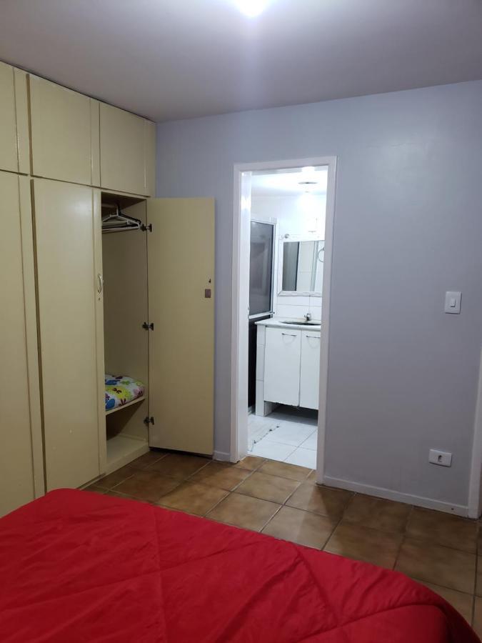 4 Quartos Na Ponta A 100 Metros Da *